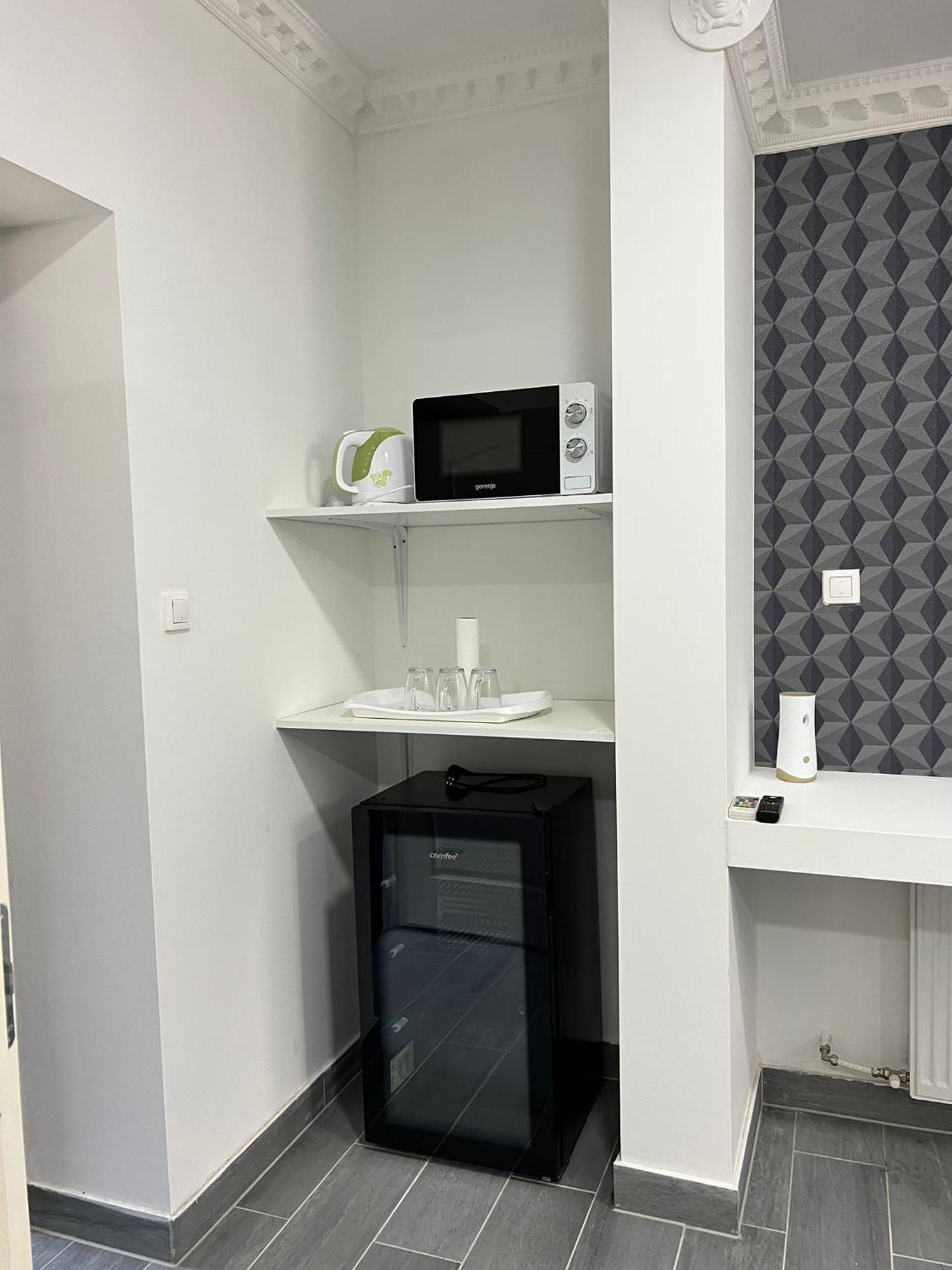 Adel Apartman Kisujszallas Exterior foto